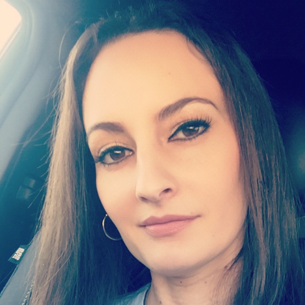 Meet your Posher, Katie